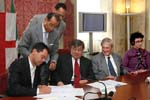 La cerimonia della firma