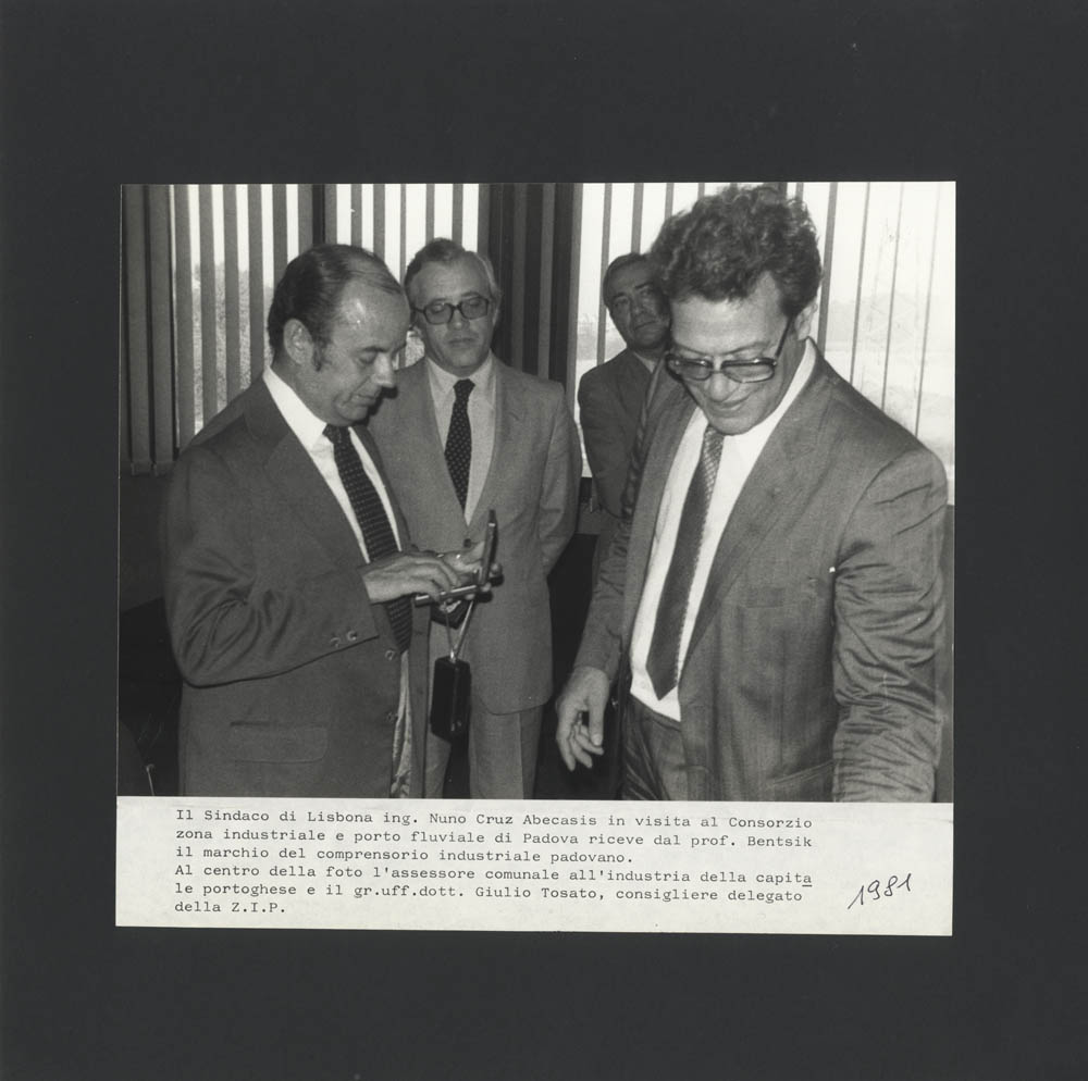 011_19810921_visitaSindacoLisbona_zip